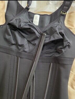 Black Waist Shaper Bra - Sleek Support